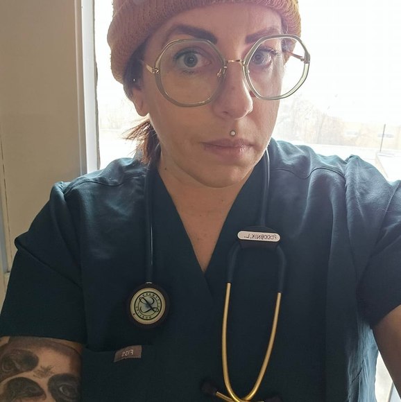 Meet your Posher, Leah - Picture 1 of 1